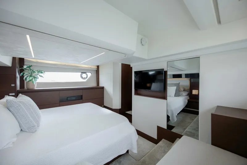  Yacht Photos Pics 2019 Prestige 460 - Image 38