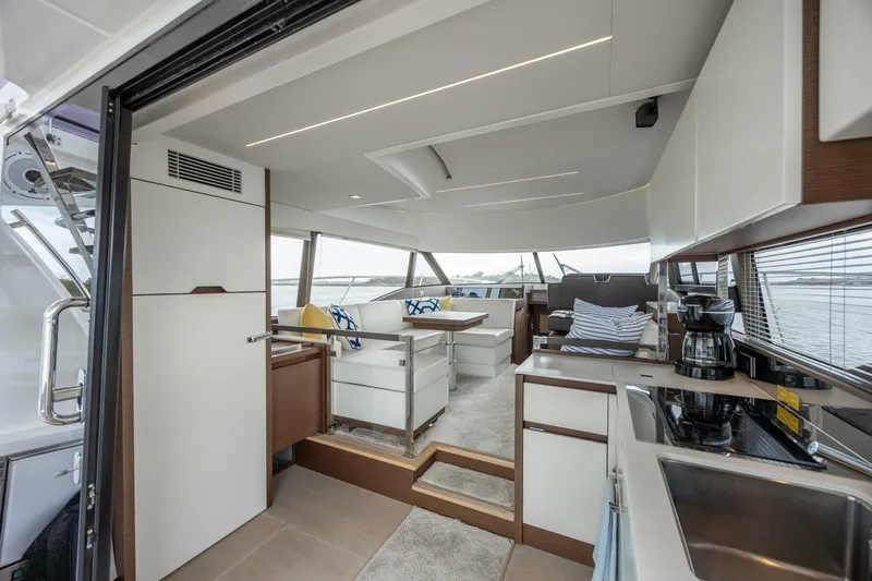  Yacht Photos Pics 2019 Prestige 460 - Image 17