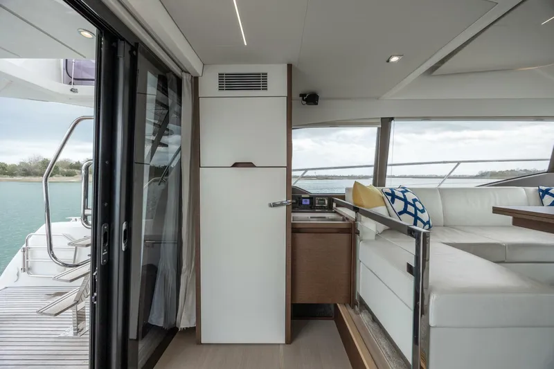  Yacht Photos Pics 2019 Prestige 460 - Image 20