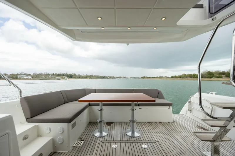  Yacht Photos Pics 2019 Prestige 460 - Image 14