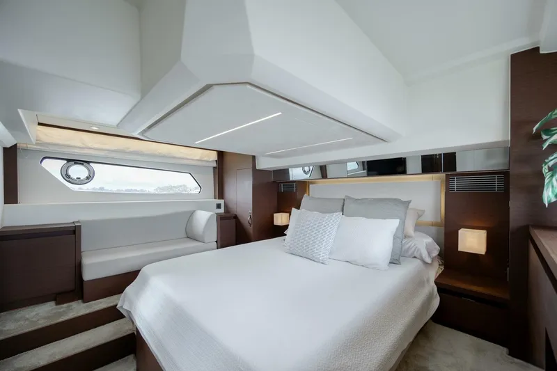  Yacht Photos Pics 2019 Prestige 460 - Image 39