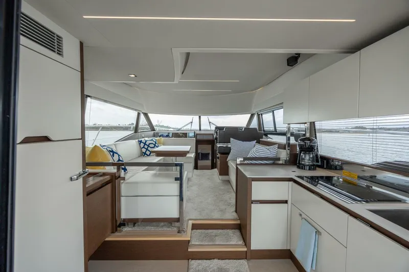  Yacht Photos Pics 2019 Prestige 460 - Image 18