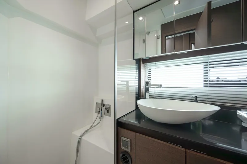  Yacht Photos Pics 2019 Prestige 460 - Image 47