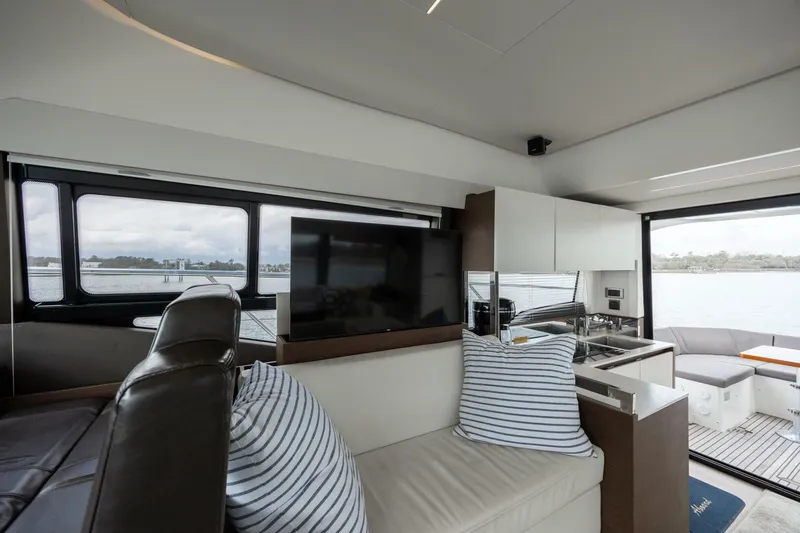  Yacht Photos Pics 2019 Prestige 460 - Image 27
