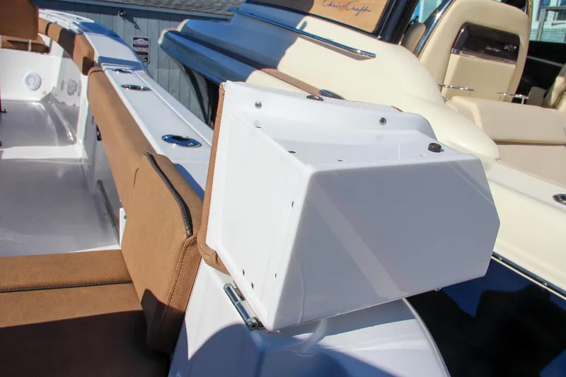  Yacht Photos Pics 2021 Sea Hunt Ultra 275 SE boat interior with seating and storage compartments.