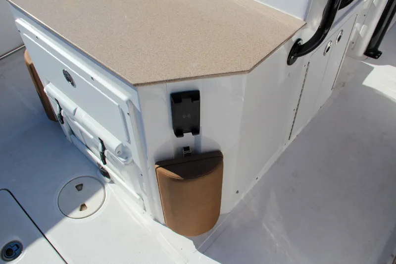  Yacht Photos Pics 2021 Sea Hunt Ultra 275 SE boat interior detail with storage compartments.