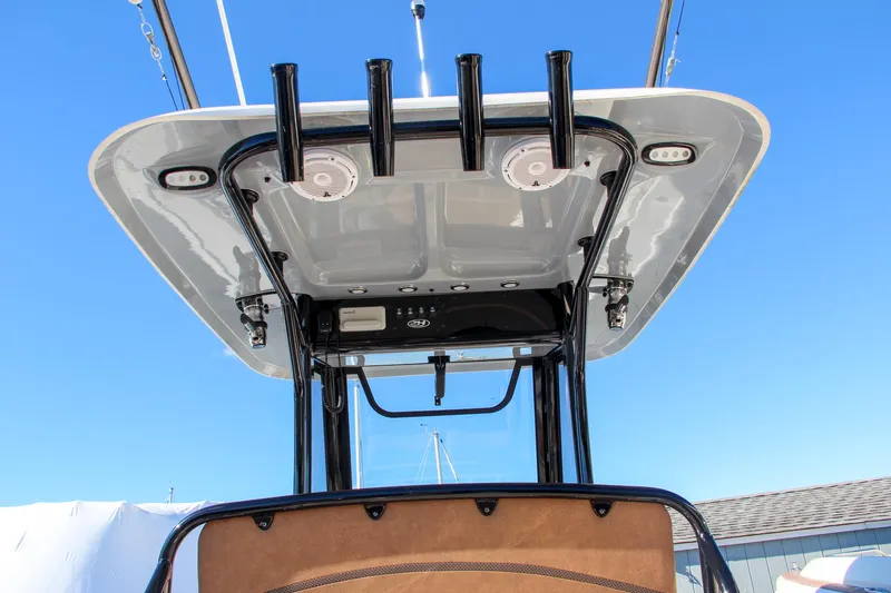  Yacht Photos Pics 2021 Sea Hunt Ultra 275 SE boat top view with rod holders and electronics.