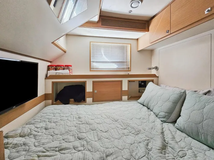 Izumi Yacht Photos Pics 