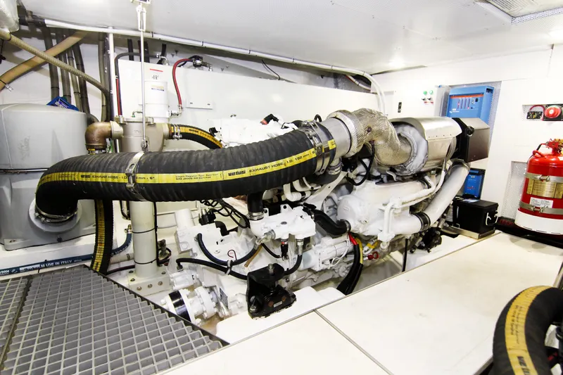 Bugsy Yacht Photos Pics 