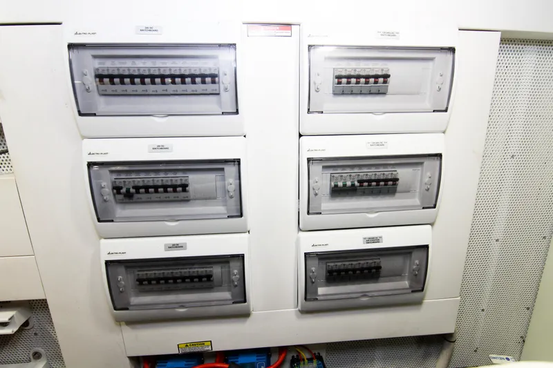 Bugsy Yacht Photos Pics 