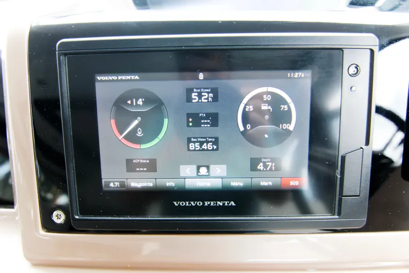 Bugsy Yacht Photos Pics Volvo Penta display on 2020 Galeon 550 Fly, showing navigation and engine data.