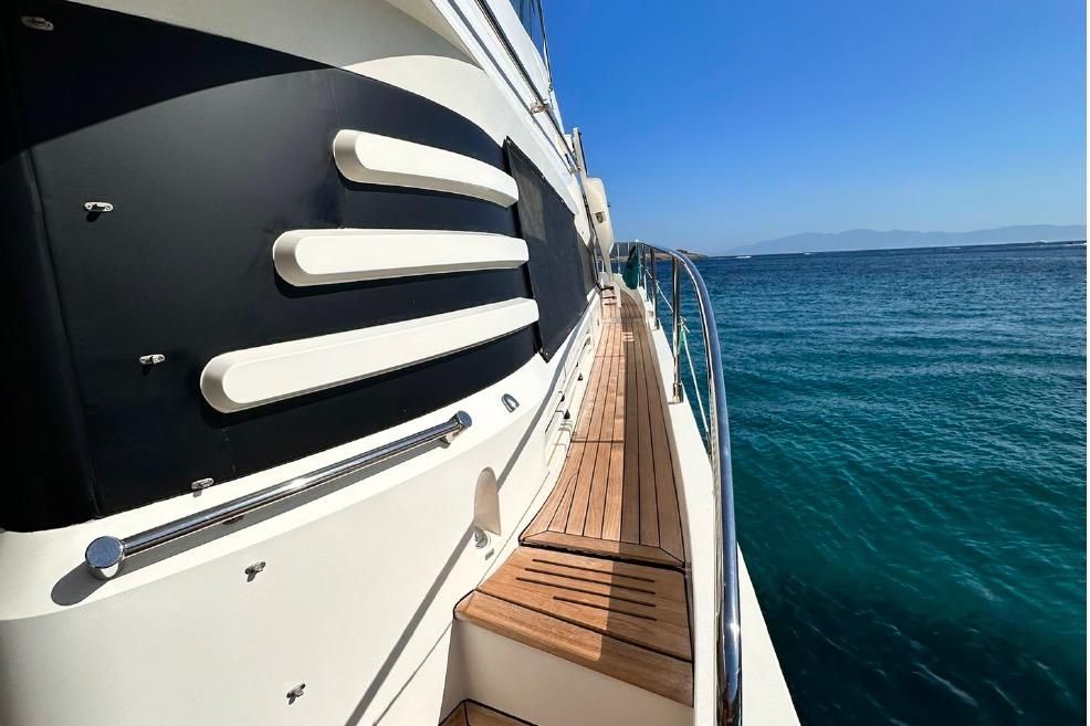 2000 Fairline 63 