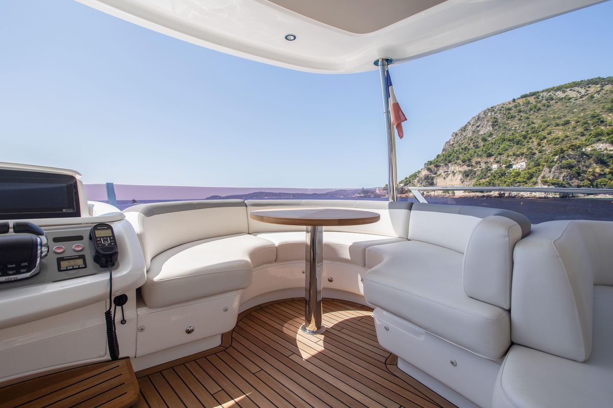 2019 Princess 63 