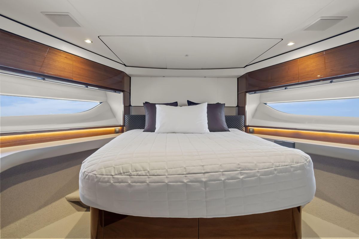 2019 Princess 63 