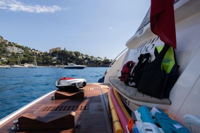 Yacht