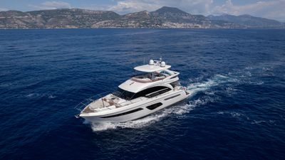Yacht