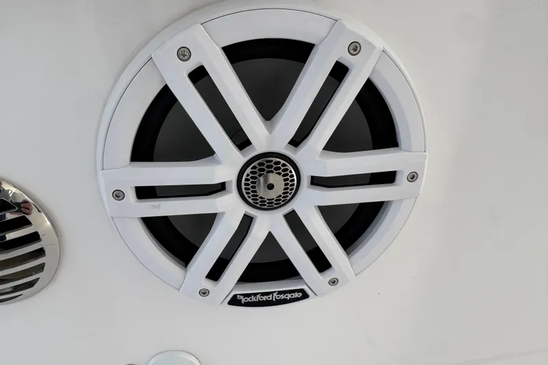  Yacht Photos Pics White Rockford Fosgate speaker on 2022 Intrepid 409 Valor boat.