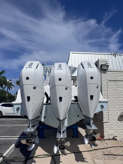  Yacht Photos Pics 2025 SPORTSMAN 352 OPEN - Image 4