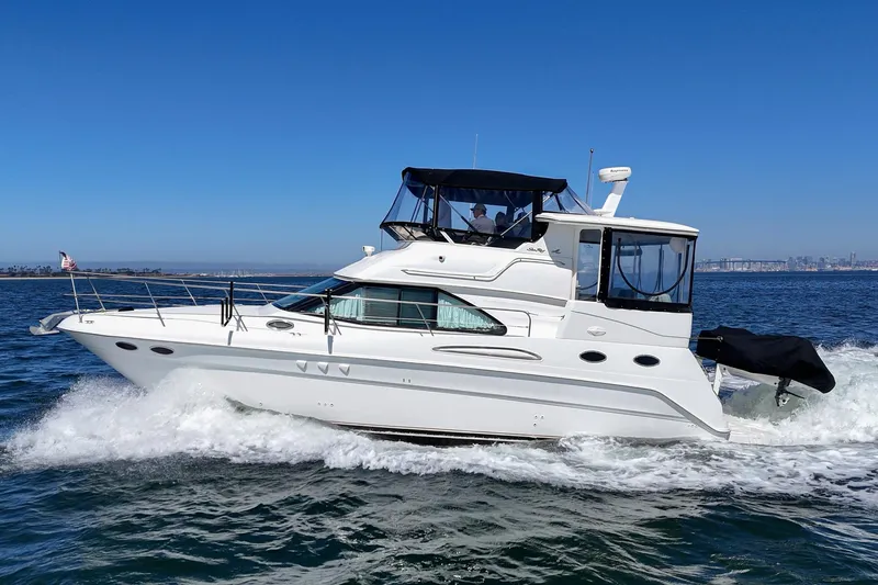 Grato Yacht Photos Pics 