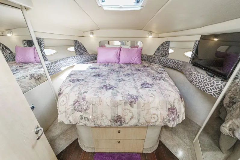 Grato Yacht Photos Pics 