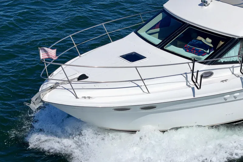 Grato Yacht Photos Pics 