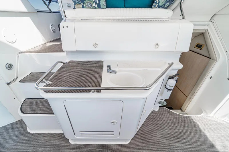 Grato Yacht Photos Pics 