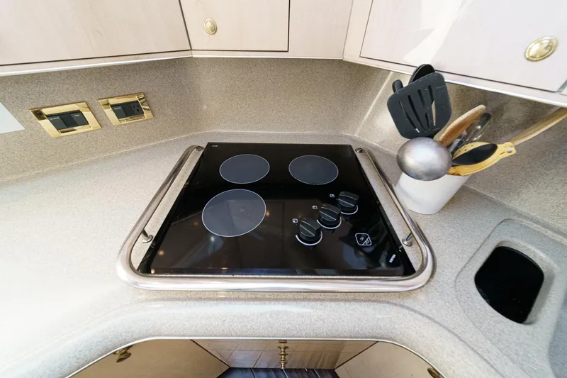 Grato Yacht Photos Pics 