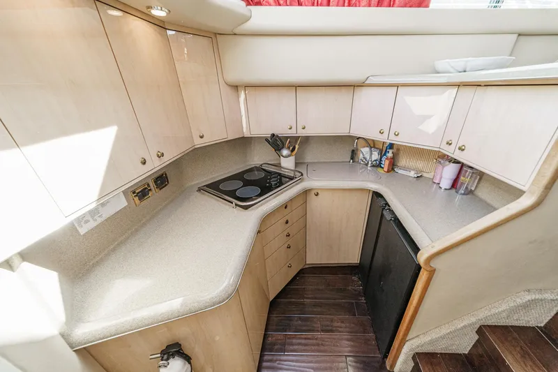 Grato Yacht Photos Pics 