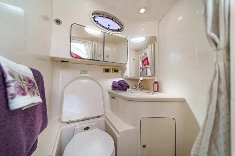 Grato Yacht Photos Pics 