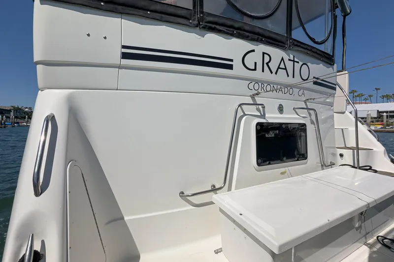 Grato Yacht Photos Pics 