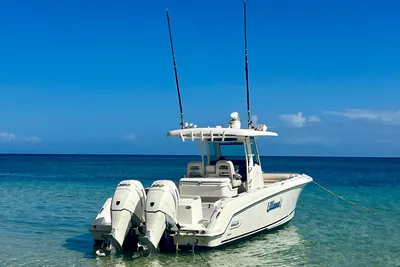 Boston Whaler 330 Outrage