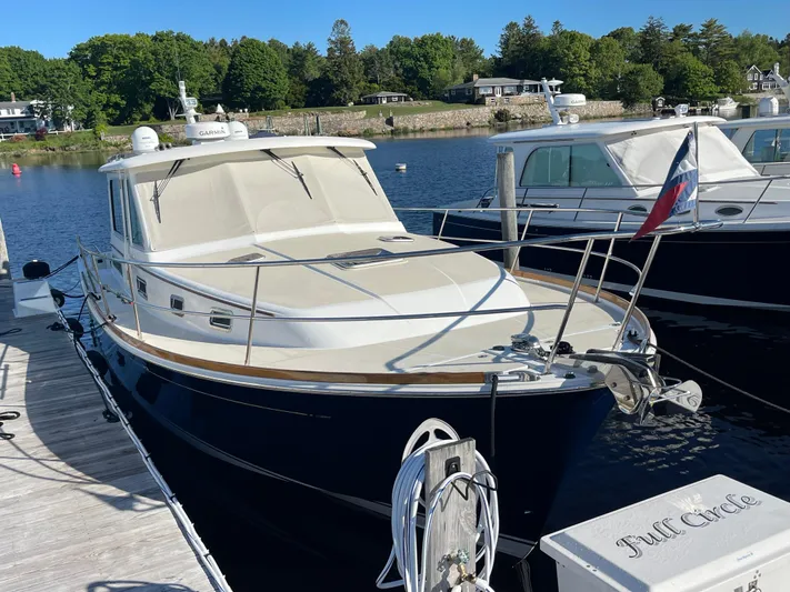 Full Circle Yacht Photos Pics 