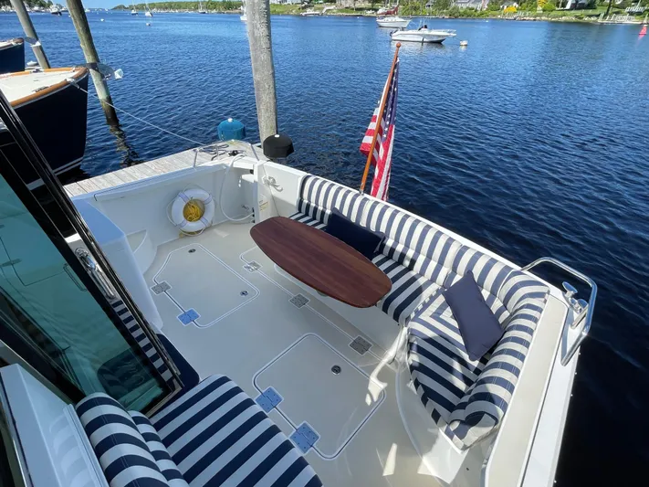 Full Circle Yacht Photos Pics 