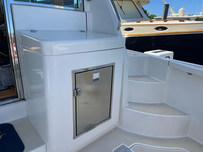 Full Circle Yacht Photos Pics 