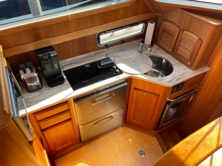 Full Circle Yacht Photos Pics 