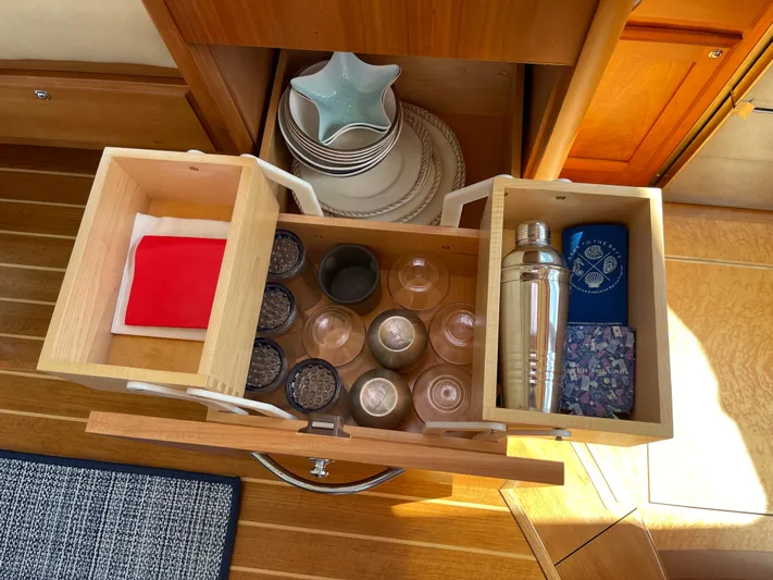 Full Circle Yacht Photos Pics 