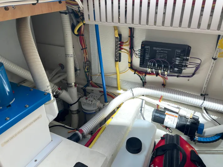 Full Circle Yacht Photos Pics 