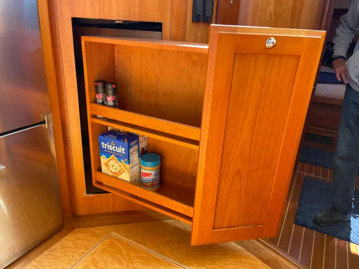 Full Circle Yacht Photos Pics 