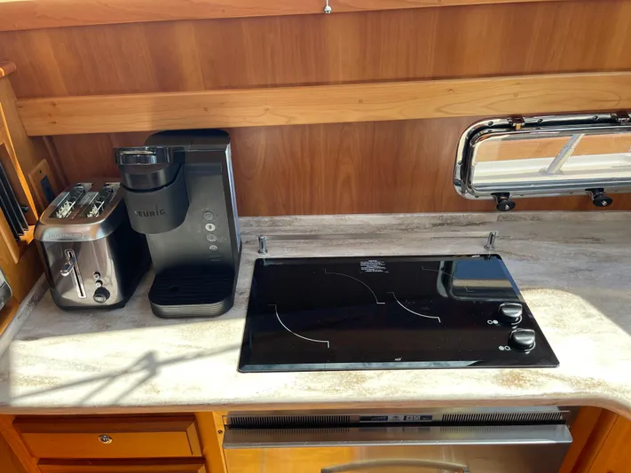 Full Circle Yacht Photos Pics 