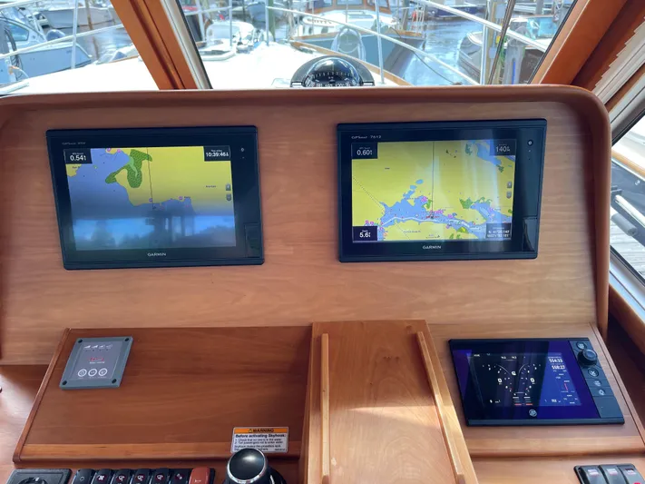 Full Circle Yacht Photos Pics 