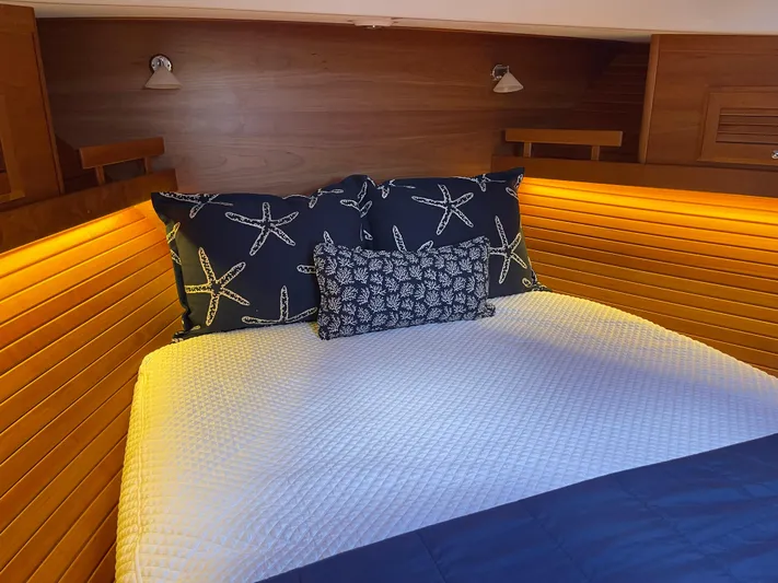 Full Circle Yacht Photos Pics 