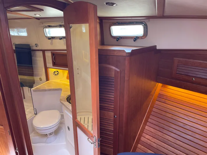 Full Circle Yacht Photos Pics 