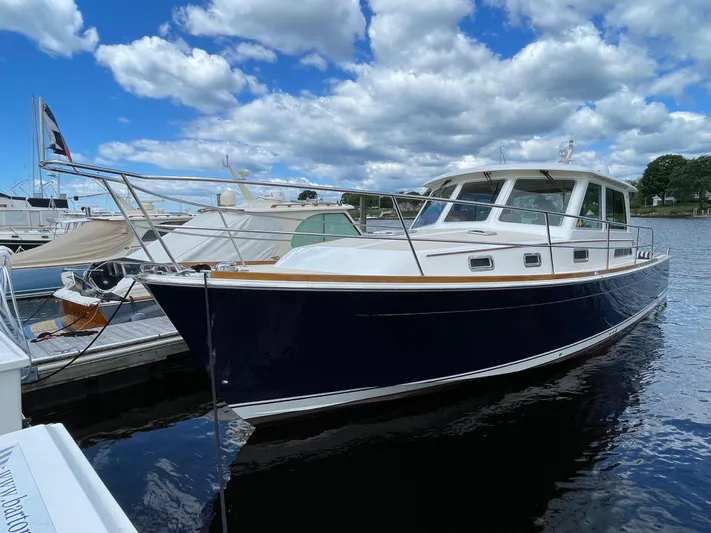 Full Circle Yacht Photos Pics 