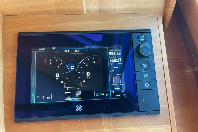 Full Circle Yacht Photos Pics 