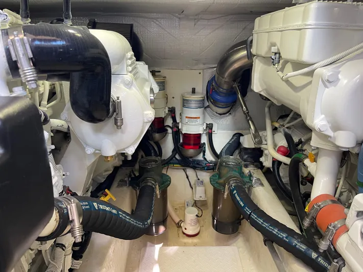 Full Circle Yacht Photos Pics 