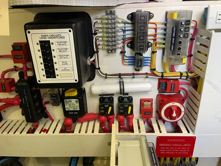 Full Circle Yacht Photos Pics 