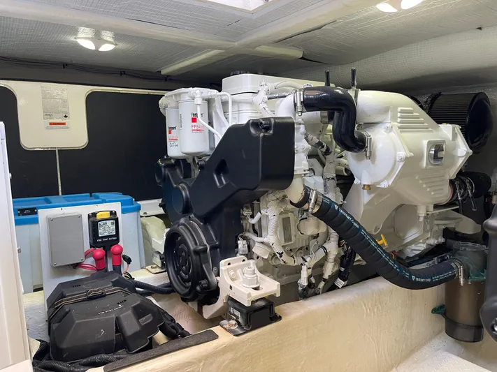 Full Circle Yacht Photos Pics 