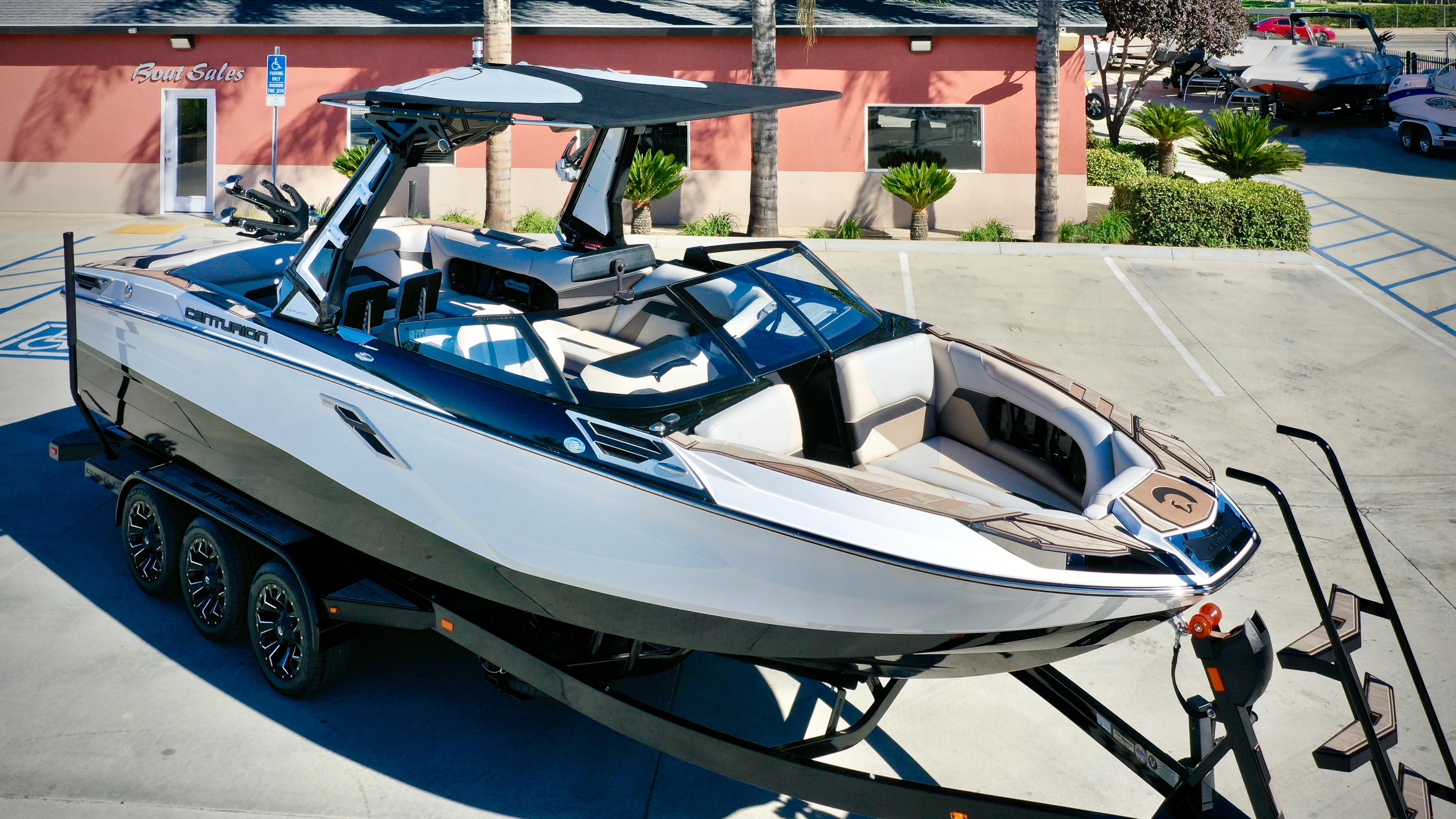 2022 Centurion Ri265 Ski and Wakeboard Boat for sale YachtWorld