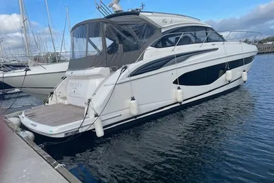Princess V50 Deck saloon