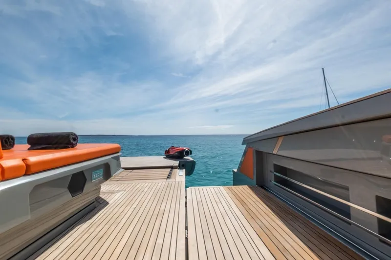 Mistral Yacht Photos Pics Luxury Evo Yachts R4 XT 2023 with teak deck and ocean view.